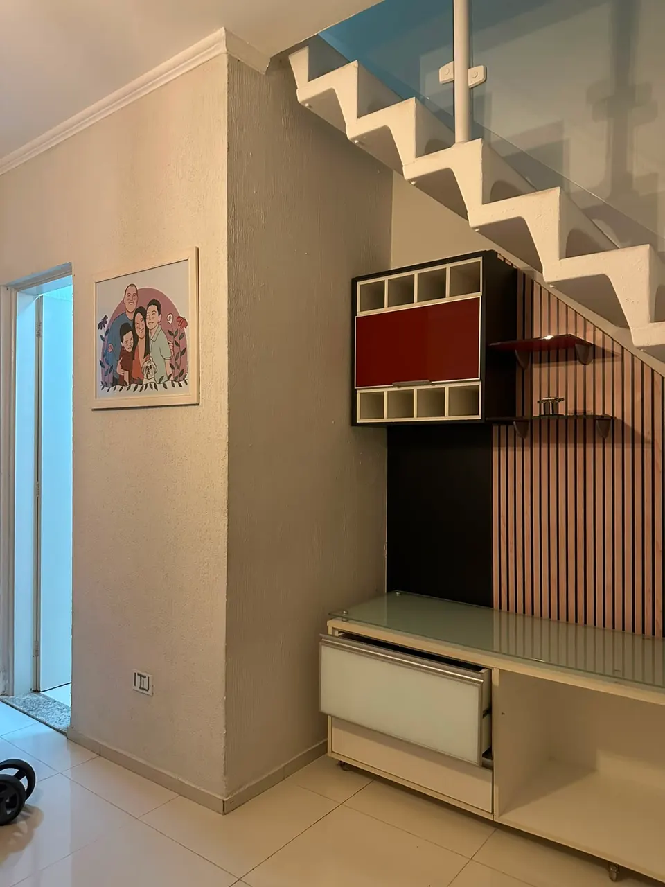 Nicho planejado embaixo da escada